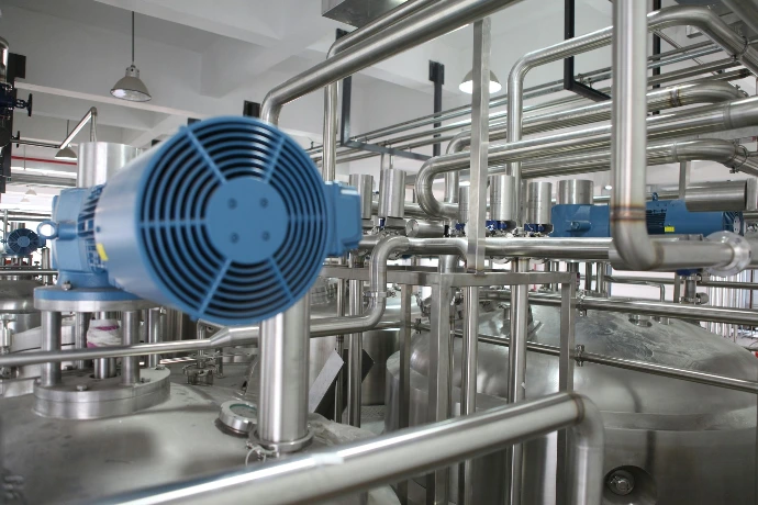 Stainless Steel Tanks, Pipes, and Automated Agitation System