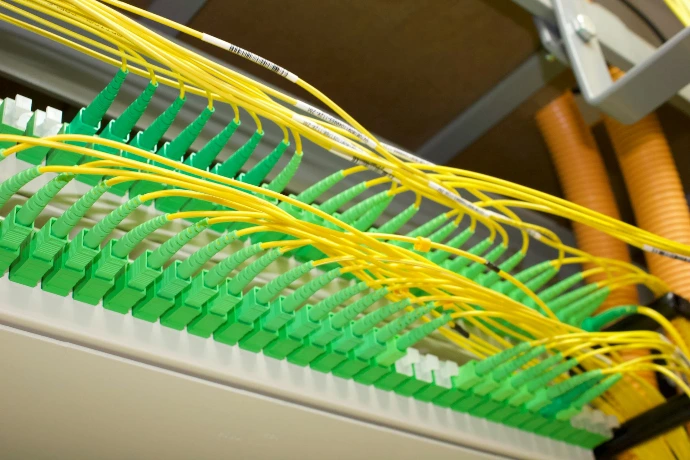 Fiber optics switchgear
